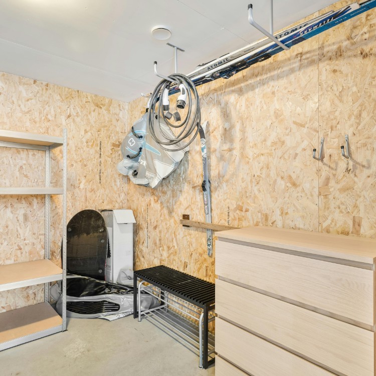 Junk removal services in Elizabeth, NJ